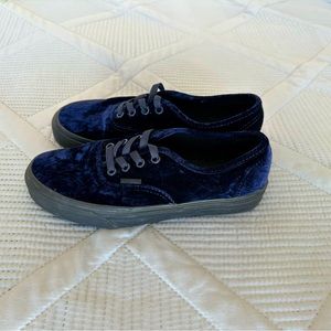 Indigo Velvet Vans shoes - Mens 6.0/Womens 7.5 - like new